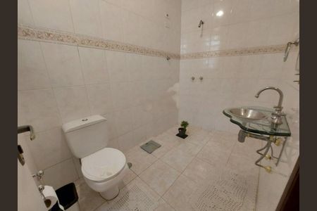Casa à venda com 200m², 3 quartos e 1 vaga