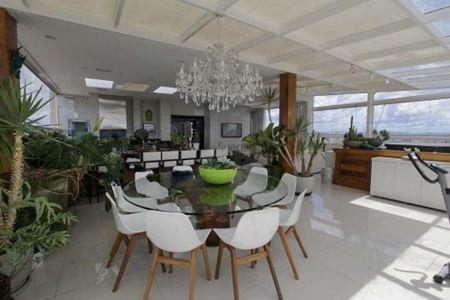 Apartamento à venda com 320m², 4 quartos e 4 vagas