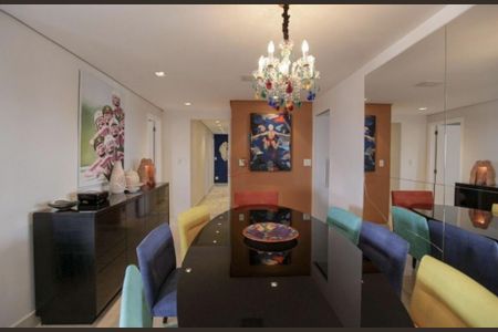 Apartamento à venda com 320m², 4 quartos e 4 vagas