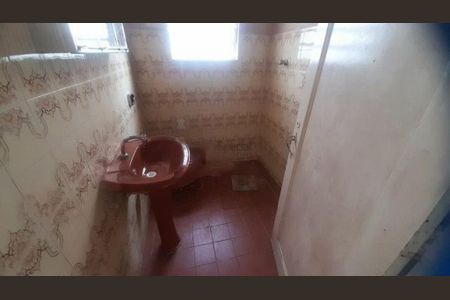 Casa à venda com 80m², 2 quartos e 1 vaga