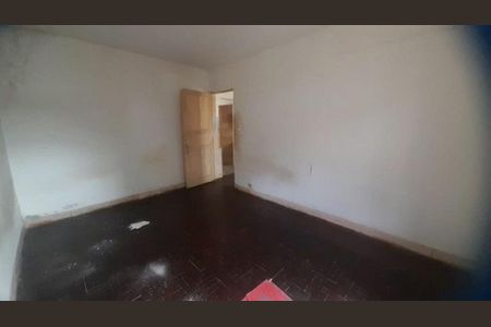 Casa à venda com 80m², 2 quartos e 1 vaga