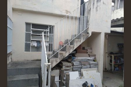 Casa à venda com 186m², 2 quartos e sem vaga