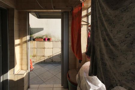 Casa à venda com 161m², 3 quartos e 2 vagas Casa à venda com 161m², 3 quartos e 2 vagasÁrea de Serviço