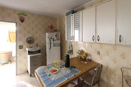 Casa à venda com 161m², 3 quartos e 2 vagas Casa à venda com 161m², 3 quartos e 2 vagasCozinha