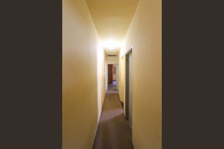 Casa à venda com 161m², 3 quartos e 2 vagas Casa à venda com 161m², 3 quartos e 2 vagasCorredor