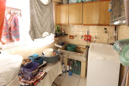 Casa à venda com 161m², 3 quartos e 2 vagas Casa à venda com 161m², 3 quartos e 2 vagasÁrea de Serviço