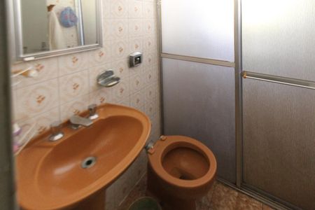 Casa à venda com 161m², 3 quartos e 2 vagas Casa à venda com 161m², 3 quartos e 2 vagasBanheiro da Suite