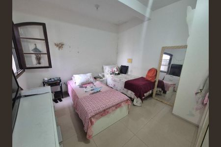 Casa à venda com 182m², 3 quartos e 2 vagas