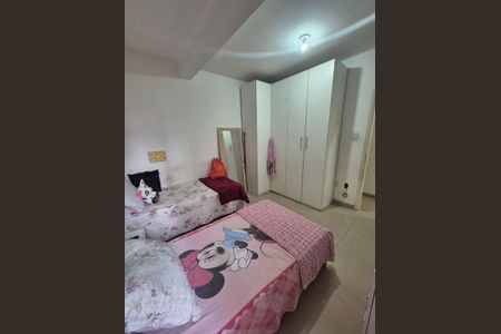 Casa à venda com 182m², 3 quartos e 2 vagas