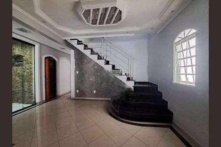 Casa à venda com 145m², 3 quartos e 3 vagas
