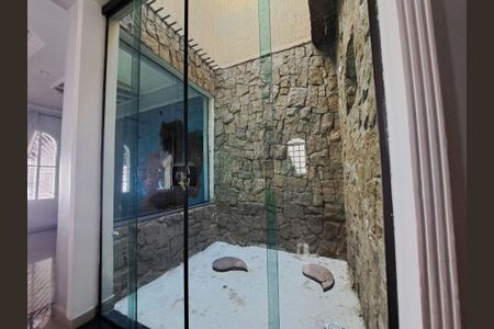 Casa à venda com 145m², 3 quartos e 3 vagas