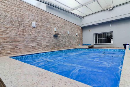 Casa à venda com 230m², 2 quartos e 4 vagas Casa à venda com 230m², 2 quartos e 4 vagasÁrea gourmet