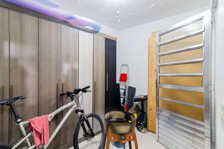 Casa à venda com 230m², 2 quartos e 4 vagas Casa à venda com 230m², 2 quartos e 4 vagasLavanderia Quarto de Serviço