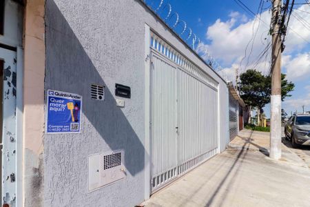 Casa à venda com 230m², 2 quartos e 4 vagas Casa à venda com 230m², 2 quartos e 4 vagasFachada/ Plaquinha