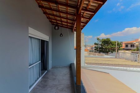 Casa à venda com 230m², 2 quartos e 4 vagas Casa à venda com 230m², 2 quartos e 4 vagasVaranda da Suíte