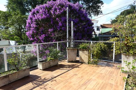 Casa à venda com 300m², 3 quartos e 3 vagassuíte 2 varanda