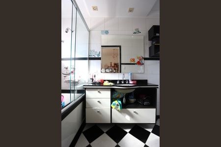 Casa à venda com 300m², 3 quartos e 3 vagasBanheiro da Suíte 3