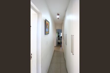 Casa à venda com 300m², 3 quartos e 3 vagascorredor