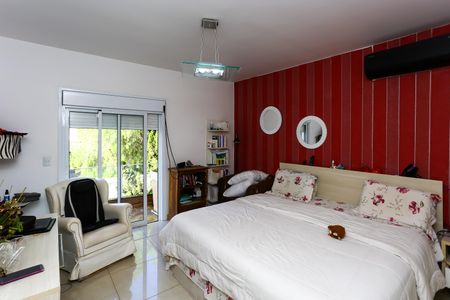 Casa à venda com 300m², 3 quartos e 3 vagassuíte 2