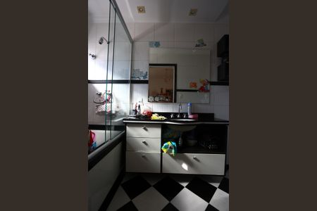 Casa à venda com 300m², 3 quartos e 3 vagasBanheiro da Suíte 3