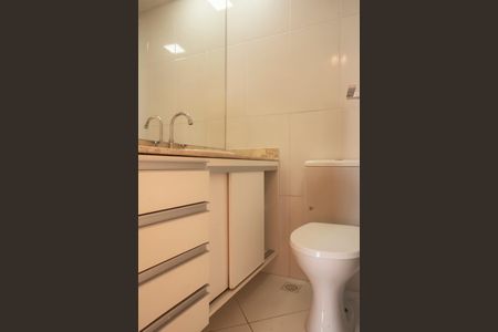 Apartamento à venda com 75m², 3 quartos e 2 vagasBanheiro da Suíte