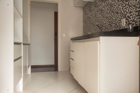 Apartamento à venda com 75m², 3 quartos e 2 vagasCozinha