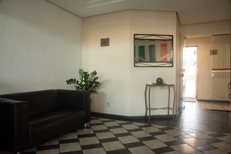 Apartamento à venda com 75m², 3 quartos e 2 vagasHall social