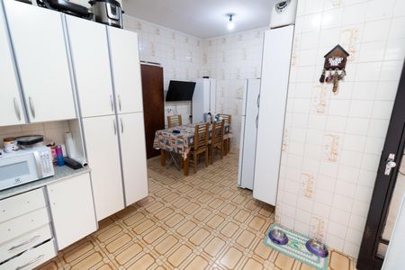 Casa à venda com 140m², 3 quartos e 2 vagas Casa à venda com 140m², 3 quartos e 2 vagasCozinha
