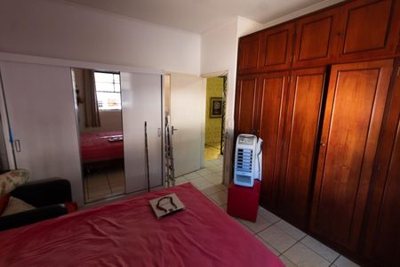 Casa à venda com 140m², 3 quartos e 2 vagas Casa à venda com 140m², 3 quartos e 2 vagasSuíte