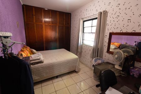 Casa à venda com 140m², 3 quartos e 2 vagas Casa à venda com 140m², 3 quartos e 2 vagasQuarto 2