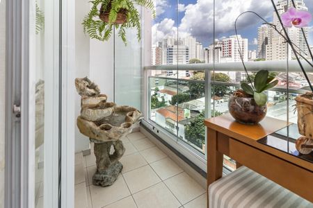 Apartamento à venda com 70m², 2 quartos e 1 vagaVaranda