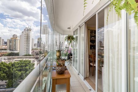 Apartamento à venda com 70m², 2 quartos e 1 vagaVaranda