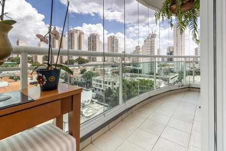 Apartamento à venda com 70m², 2 quartos e 1 vagaVaranda