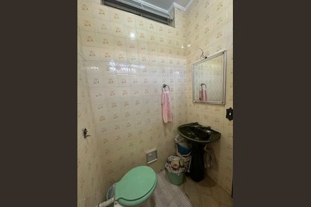 Casa à venda com 170m², 2 quartos e 2 vagas Casa à venda com 170m², 2 quartos e 2 vagasBanheiro da Suíte