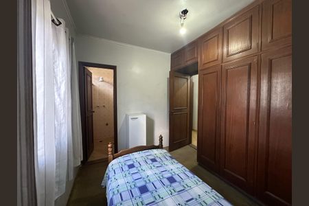 Casa à venda com 170m², 2 quartos e 2 vagas Casa à venda com 170m², 2 quartos e 2 vagasSuíte
