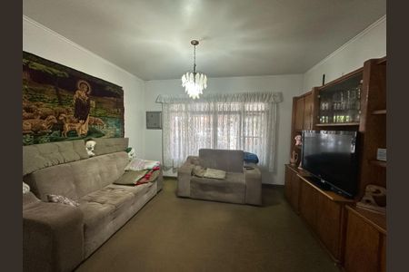 Casa à venda com 170m², 2 quartos e 2 vagas Casa à venda com 170m², 2 quartos e 2 vagasSala