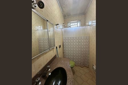 Casa à venda com 170m², 2 quartos e 2 vagas Casa à venda com 170m², 2 quartos e 2 vagasBanheiro da Suíte 2