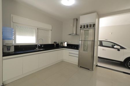 Casa à venda com 261m², 3 quartos e 3 vagasCozinha