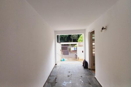 Casa à venda com 172m², 6 quartos e 4 vagas Casa à venda com 172m², 6 quartos e 4 vagasGaragem