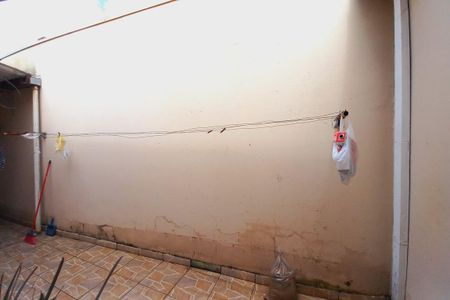 Casa à venda com 172m², 6 quartos e 4 vagas Casa à venda com 172m², 6 quartos e 4 vagasVista do Quarto 2