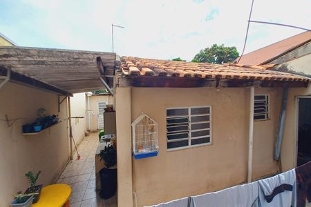 Casa à venda com 172m², 6 quartos e 4 vagas Casa à venda com 172m², 6 quartos e 4 vagasVista Edícula - Quarto 2