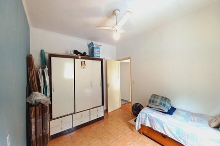 Casa à venda com 172m², 6 quartos e 4 vagas Casa à venda com 172m², 6 quartos e 4 vagasQuarto 1