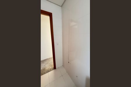 Apartamento à venda com 64m², 2 quartos e 2 vagas Apartamento à venda com 64m², 2 quartos e 2 vagasBanheiro