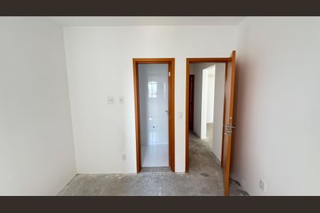 Apartamento à venda com 64m², 2 quartos e 2 vagas Apartamento à venda com 64m², 2 quartos e 2 vagasSuíte