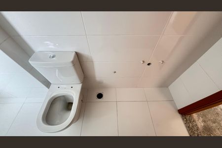 Apartamento à venda com 64m², 2 quartos e 2 vagas Apartamento à venda com 64m², 2 quartos e 2 vagasBanheiro