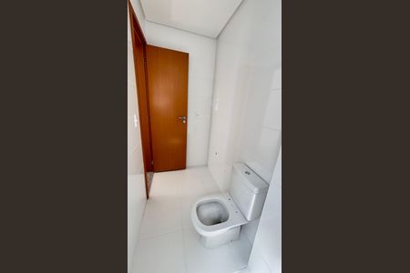 Apartamento à venda com 64m², 2 quartos e 2 vagas Apartamento à venda com 64m², 2 quartos e 2 vagasBanheiro da Suíte