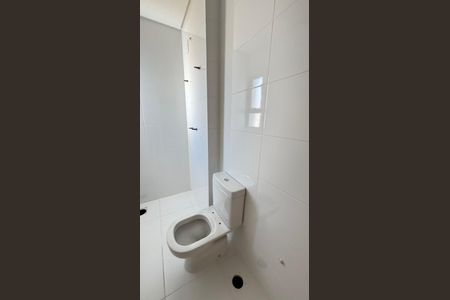 Apartamento à venda com 64m², 2 quartos e 2 vagas Apartamento à venda com 64m², 2 quartos e 2 vagasBanheiro