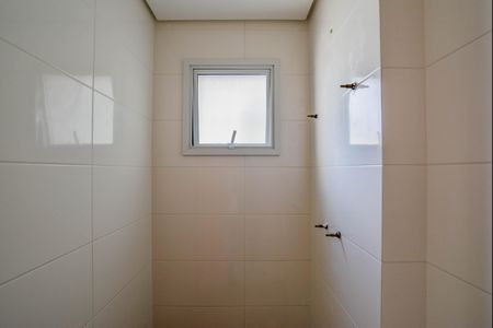 Apartamento à venda com 65m², 2 quartos e 2 vagas Apartamento à venda com 65m², 2 quartos e 2 vagasBanheiro da Suíte