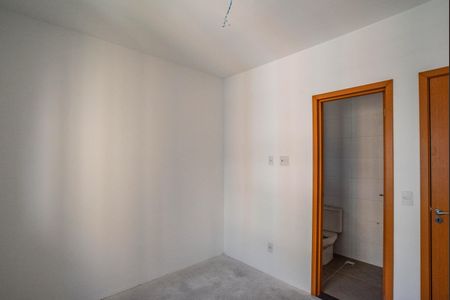 Apartamento à venda com 65m², 2 quartos e 2 vagas Apartamento à venda com 65m², 2 quartos e 2 vagasQuarto Suíte
