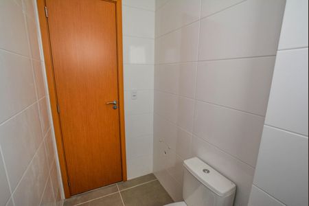 Apartamento à venda com 65m², 2 quartos e 2 vagas Apartamento à venda com 65m², 2 quartos e 2 vagasBanheiro Corredor